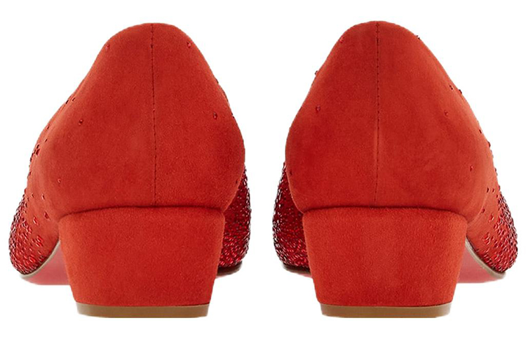 Shop FERRAGAMO菲拉格慕 Vara 絨面 蝴蝶結漸變色水晶 高跟鞋 女款 紅色