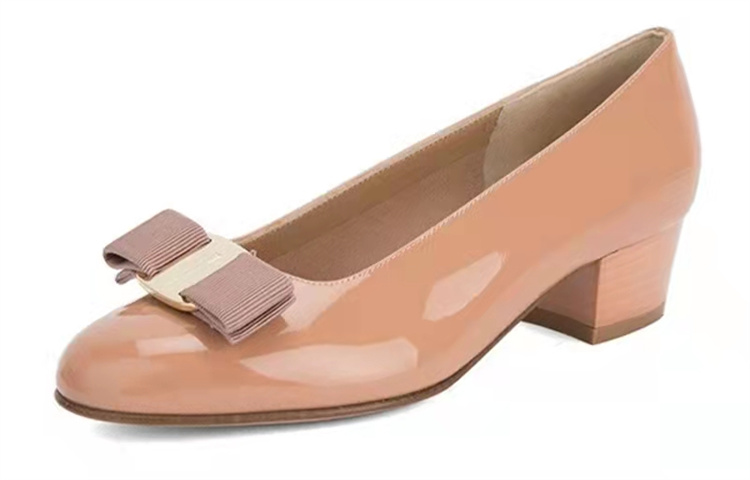 Lookbook (W) FERRAGAMO Salvatore Vara High Heels ''Rosa Schleife'' 01B221--723348