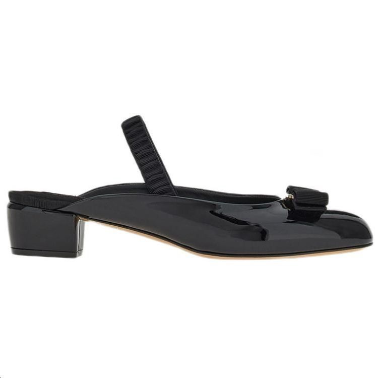 Order (W) FERRAGAMO Salvatore Vara Lage Hak ''Zwarte Lakstrik'' 01E180-757767