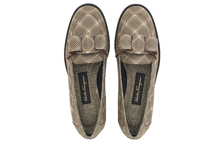 Lookbook (W) FERRAGAMO Salvatore Viva Loafers 'Emas Hitam Pita' 01E695-757646