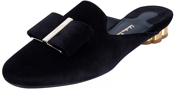 (W) FERRAGAMO Sciacca 黑色天鹅绒穆勒鞋 01M949-680205 Lookbook (W) FERRAGAMO Sciacca 黑色天鹅绒穆勒鞋 01M949-680205