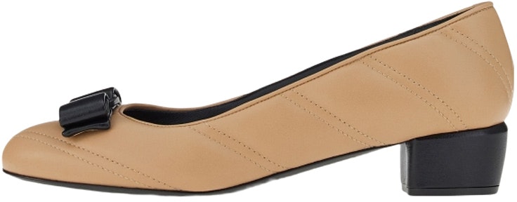 women-ferragamo-vara-beige-bow-01-c983-750370