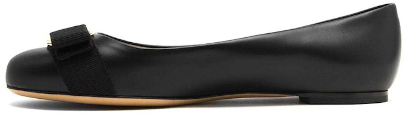 (Women) FERRAGAMO Vara 'Black' 01A181-576597 Buy (Women) FERRAGAMO Vara 'Black' 01A181-576597