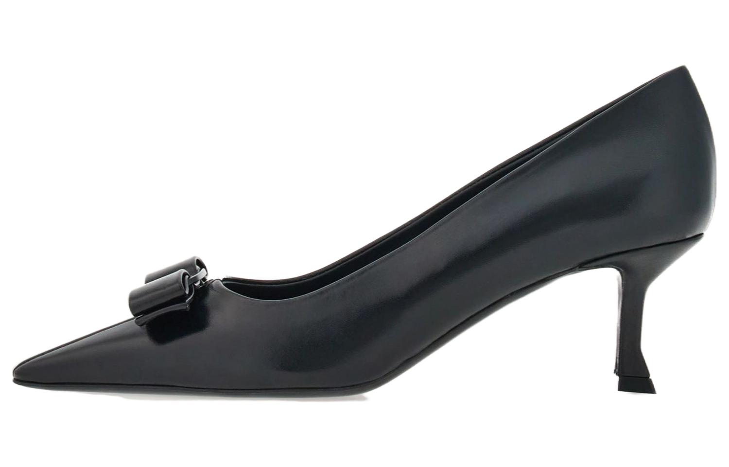 (Women) FERRAGAMO Vara 'Black Bow Kitten Heels' 01G509-766401