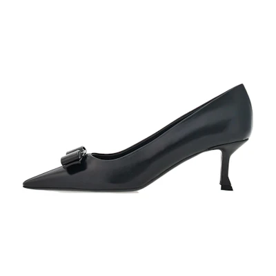 (W) FERRAGAMO Vara 'Black Bow Kitten Heels'