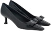 Lookbook (W) FERRAGAMO Vara 'Tumit Kucing Hitam Bergaya' 01G509-766401