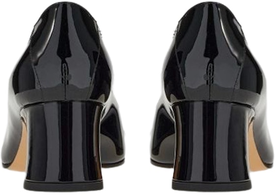 (W) フェラガモ Vara ブラックチェーン装飾 01D690-753954 Shop (W) フェラガモ Vara ブラックチェーン装飾 01D690-753954