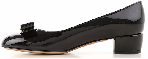 (Women) FERRAGAMO Vara 'Black Patent Bow' VARA1-0591963 (Women) FERRAGAMO Vara 'Black Patent Bow' VARA1-0591963