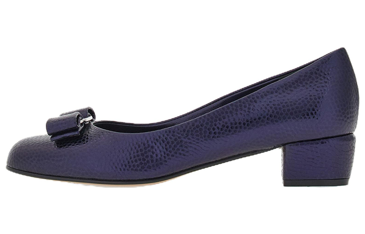 (W) FERRAGAMO Vara 'Blue'
