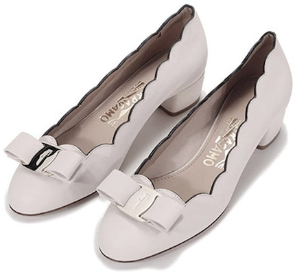 (Women) FERRAGAMO Vara 'Bone' 01R389-733819 Lookbook (Women) FERRAGAMO Vara 'Bone' 01R389-733819