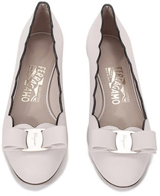 (Women) FERRAGAMO Vara 'Bone' 01R389-733819 Shop (Women) FERRAGAMO Vara 'Bone' 01R389-733819