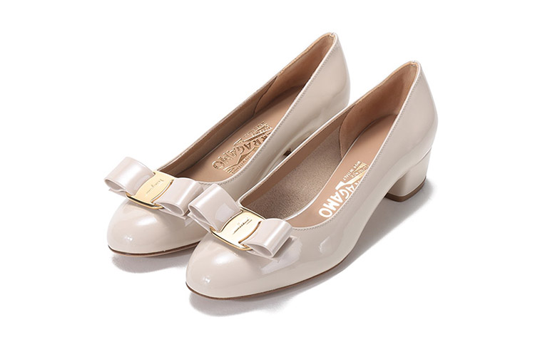 Lookbook Ferragamo 費拉高莫 Vara蝴蝶結高筒鞋 女款 米白色
