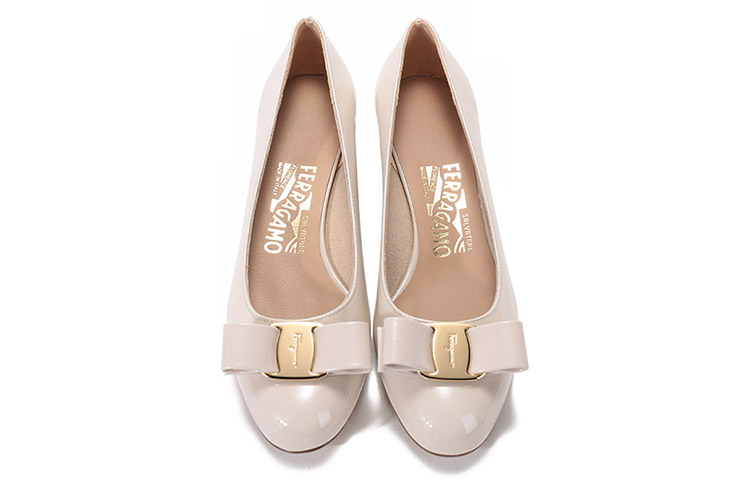 Shop Ferragamo 費拉高莫 Vara蝴蝶結高筒鞋 女款 米白色