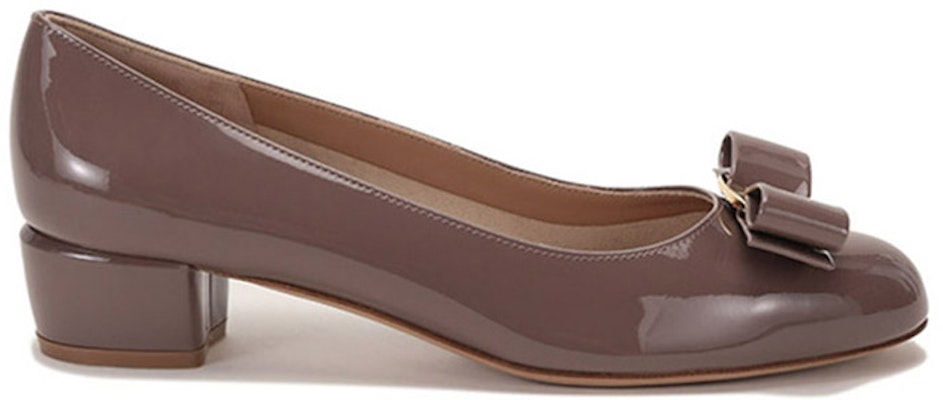 (W) FERRAGAMO Vara 'Camel Bowknot' - Tali Ikat Bowknot Coklat Muda 01B221-740693 Order (W) FERRAGAMO Vara 'Camel Bowknot' - Tali Ikat Bowknot Coklat Muda 01B221-740693
