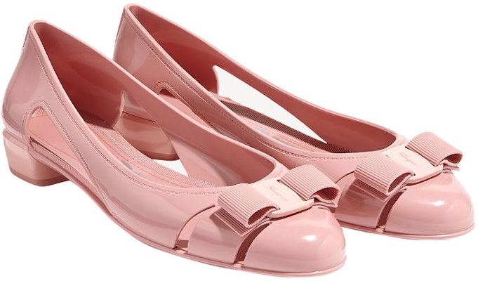 (W) FERRAGAMO Vara 'Jelly Pink' kasut wanita dalam warna merah jambu. 035656726365 Shop (W) FERRAGAMO Vara 'Jelly Pink' kasut wanita dalam warna merah jambu. 035656726365