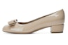 Buy (W) FERRAGAMO Vara 'Busur Telanjang' 01B221-529556