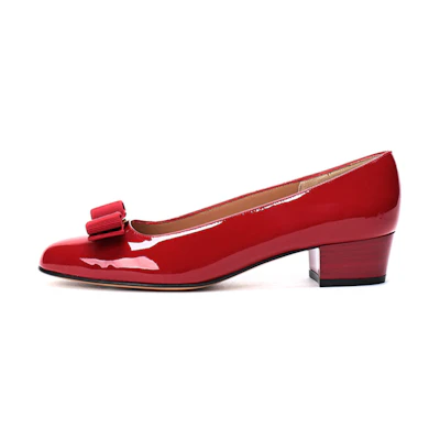 (W) FERRAGAMO Vara 'Red Patent Leather'