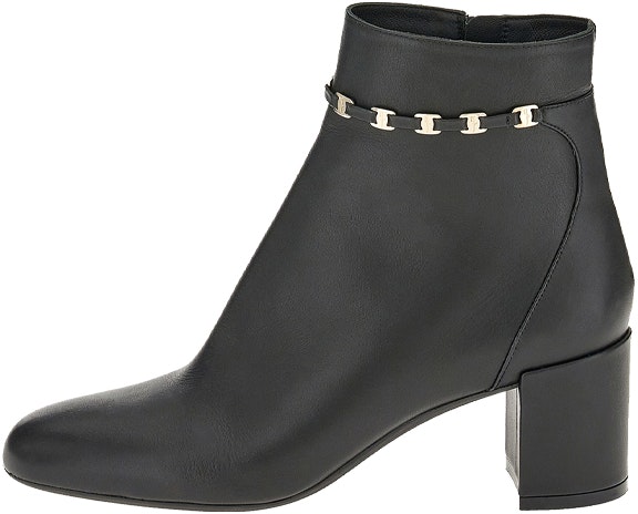 women-ferragamo-vara-ankle-boot-chain-black-01-b954-744742