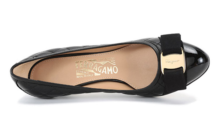 (W) FERRAGAMO Vara Bow High Heel 'Black' 圖 5