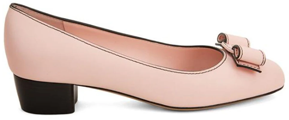 (W) FERRAGAMO Vara Strik Mid-Hak ''Roze'' 01A838-740841 Order (W) FERRAGAMO Vara Strik Mid-Hak ''Roze'' 01A838-740841