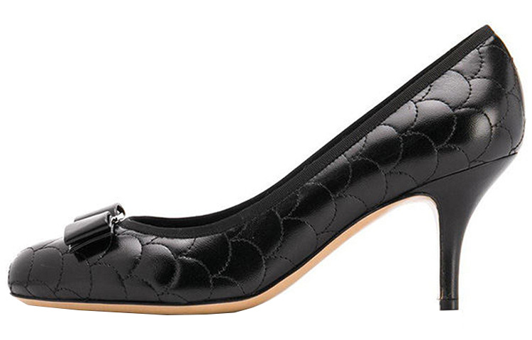 Buy (W) FERRAGAMO Zapatos de Tacón Vara con Lazo 'Negro' 0725990