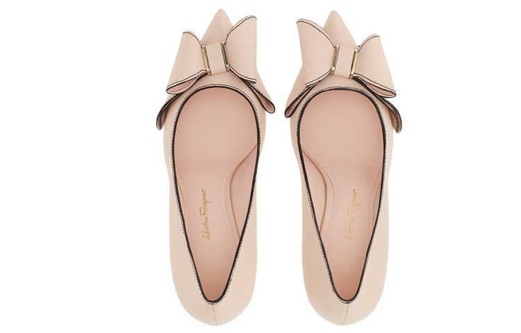 Lookbook (W) FERRAGAMO Sepatu Hak Tinggi Vara Bow 'Pink' 01C914-751191