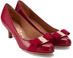 (W) FERRAGAMO Vara Bow Pump 'Rosso Patent' Kasut Tumit Tinggi Merah Kilat 01B792-592182 Purchase (W) FERRAGAMO Vara Bow Pump 'Rosso Patent' Kasut Tumit Tinggi Merah Kilat 01B792-592182
