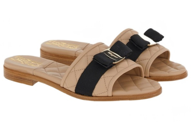 Order (W) フェラガモ Varaボウ スニーカー (ベージュ) 01D474-754668