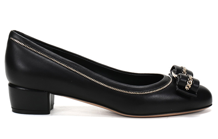 Order (W) FERRAGAMO Vara Hoge Hakken ''Zwarte Strik'' 01P980-715321