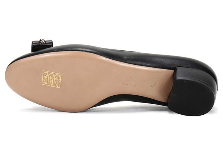 Details for (W) FERRAGAMO Vara Hoge Hakken ''Zwarte Strik'' 01P980-715321