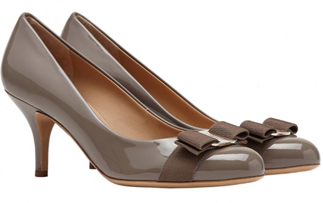 (W) 페라가모 바라 베이지 힐 (Vara Beige Heels) 01B788-740993 Lookbook (W) 페라가모 바라 베이지 힐 (Vara Beige Heels) 01B788-740993