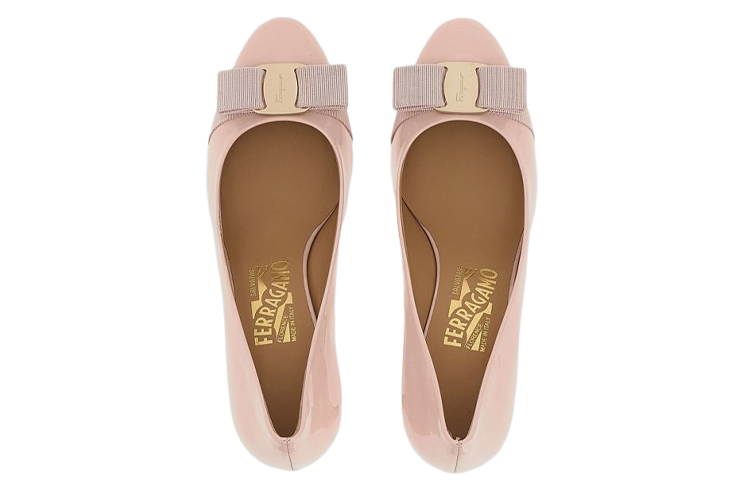 Lookbook (W) FERRAGAMO Vara Tumit Tinggi 'Light Pink Bow' 01B788-753670