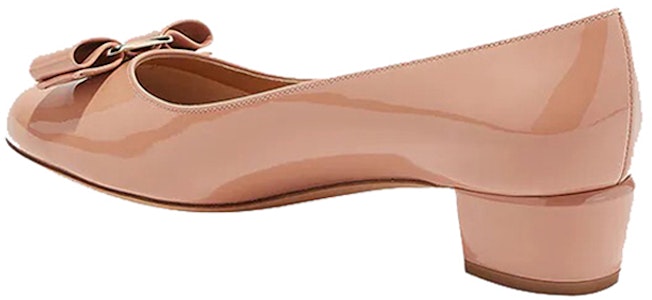 (W) フェラガモ Vara ハイヒール ヌードボウ 01B221-676576 Lookbook (W) フェラガモ Vara ハイヒール ヌードボウ 01B221-676576