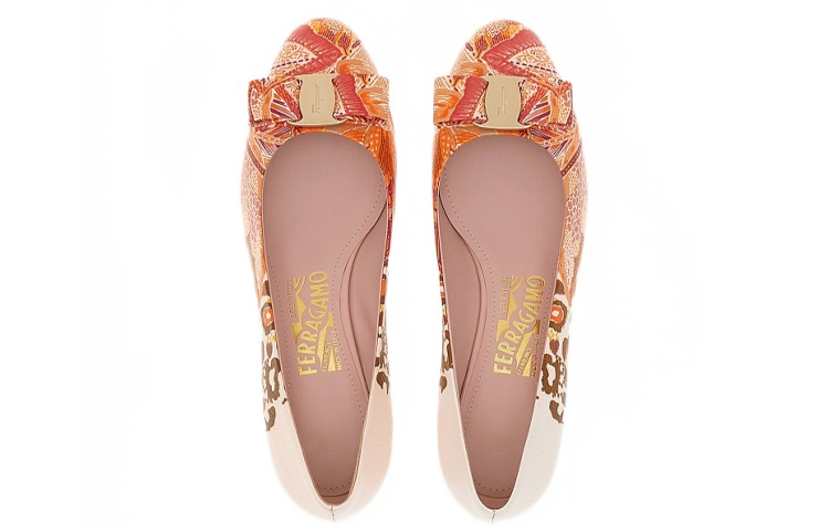 Lookbook (W) FERRAGAMO Vara Tumit Tinggi 'Orange Pink Bow' 01D878-755731