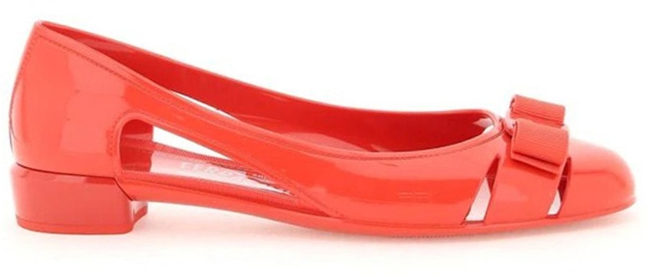 (W) FERRAGAMO Vara PVC 'Red Jelly Bow' Merah Jelly Busur 035656-755465 Order (W) FERRAGAMO Vara PVC 'Red Jelly Bow' Merah Jelly Busur 035656-755465