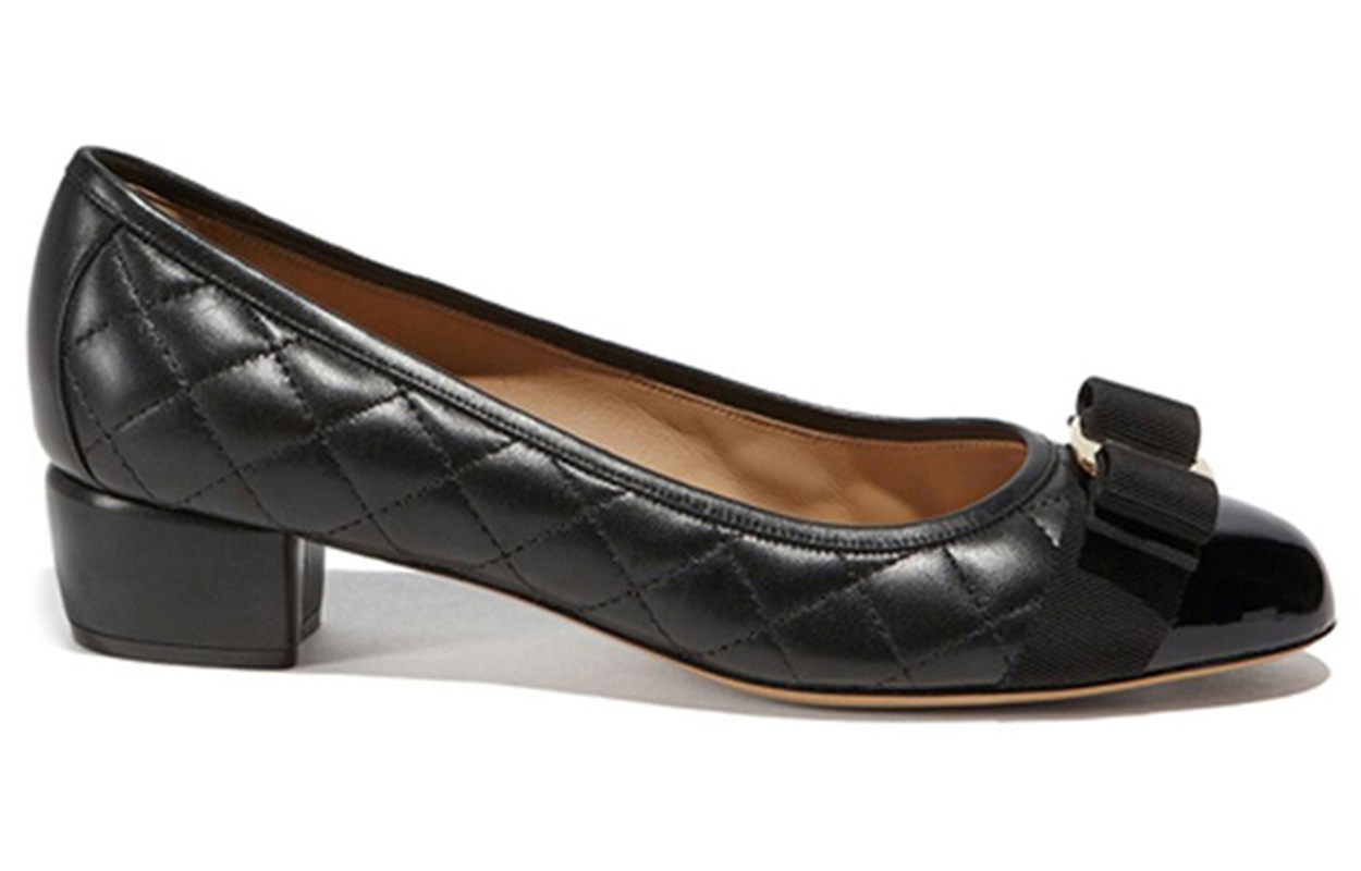 Order (W) ヴァラ キルト ミッドヒール "ブラックボウ" 01M832-672114