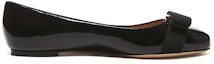 Order (W) FERRAGAMO Varina 'Kasut Flat Kulit Hitam Berkilat' 01A181-574556
