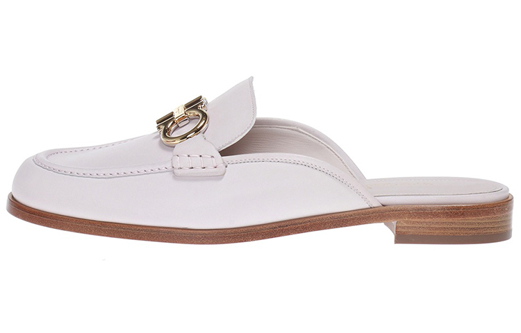 (W) FERRAGAMO Viggio Flat 'Cream'