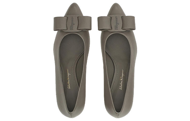 Shop (W) Ferragamo Viva '深灰色' 靴子 01R250-745344