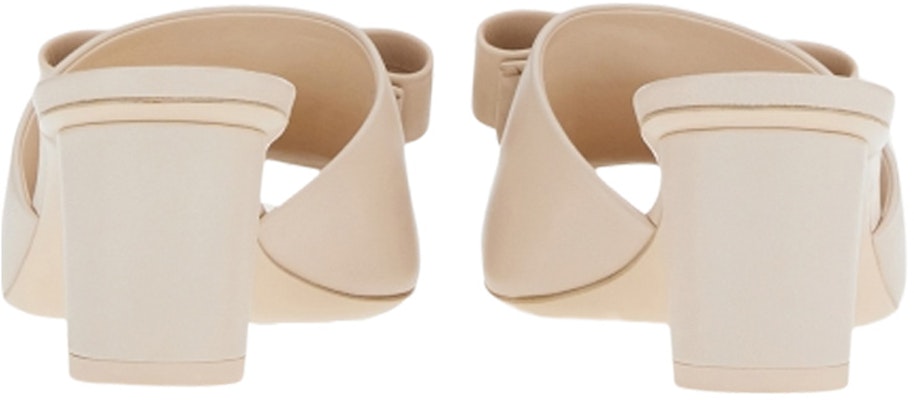 (W) FERRAGAMO Viva 'Sandal Kulit Napa Putih Peep-Toe' 01C145-749544 Lookbook (W) FERRAGAMO Viva 'Sandal Kulit Napa Putih Peep-Toe' 01C145-749544