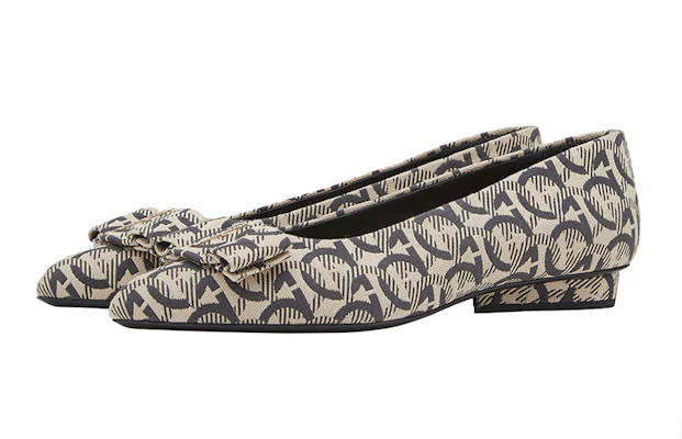 (W) FERRAGAMO Viva Ballet Flat ''Beige Zwart'' 01R456-733604 Order (W) FERRAGAMO Viva Ballet Flat ''Beige Zwart'' 01R456-733604