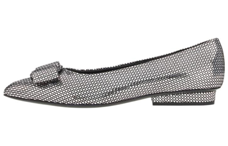 (W) FERRAGAMO Viva Ballet Flat 'Black'