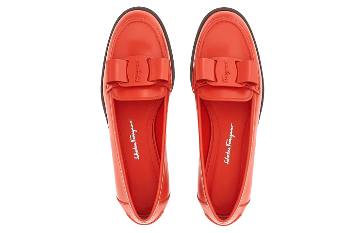 Shop (W) FERRAGAMO Viva Bow Flats 'Kulit Merah' 01C952-751752