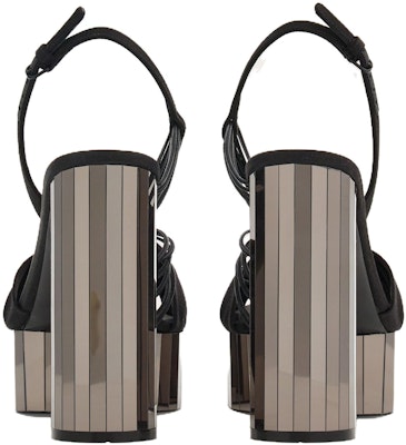 (W) Ferragamo 黑色编织圆头搭扣凉鞋 01G169-763571 Shop (W) Ferragamo 黑色编织圆头搭扣凉鞋 01G169-763571