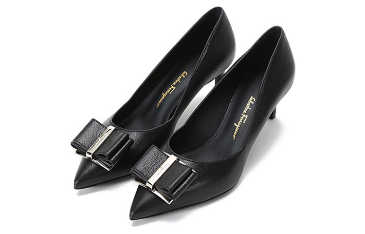 Lookbook (W) FERRAGAMO Zaia Escarpins Hauts ''Nœud Double Noir'' 01R557-737368
