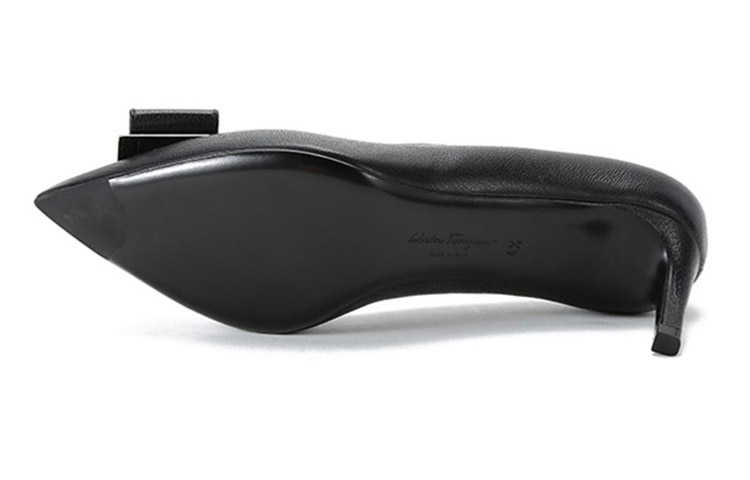 Details for (W) FERRAGAMO Zaia Escarpins Hauts ''Nœud Double Noir'' 01R557-737368