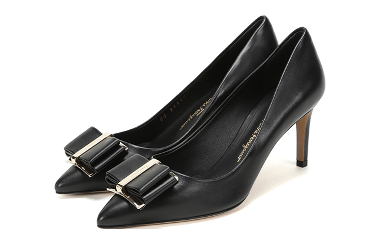 関税込★FERRAGAMO★弓ディテールナッパスライド Buy (Women) FERRAGAMO Zeri 70 'Double Bow Pump Black' 01P337