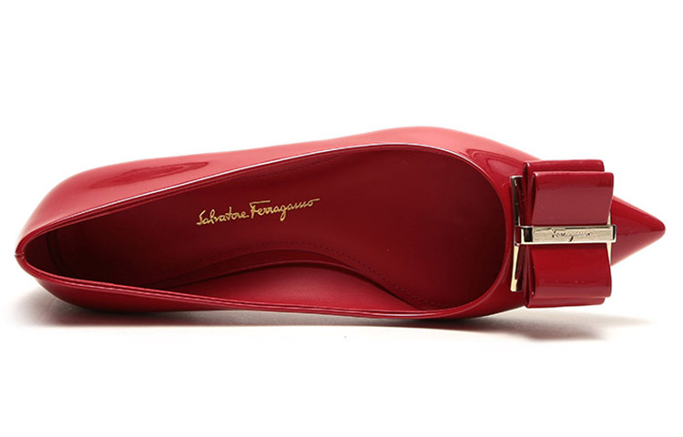 Purchase (W) 菲拉格慕ZERI红色漆皮双蝴蝶结鞋 01P335-704659