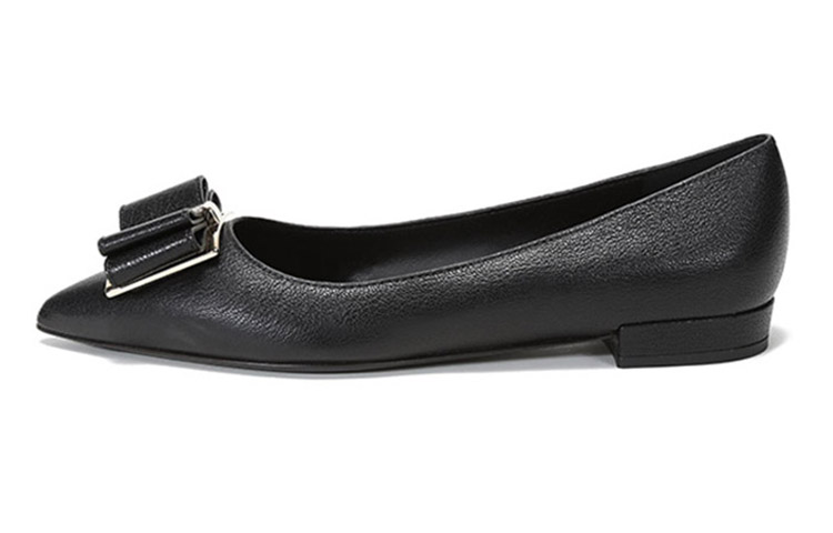 (W) FERRAGAMO Zerio 'Black Bow Tie Pointed Flats'