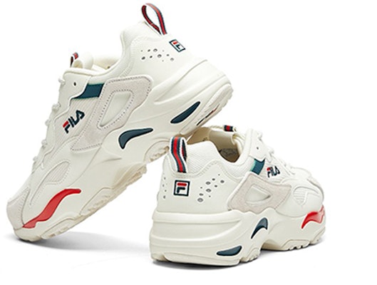 FILA斐樂 Tracer 透氣 低筒 老爹鞋 女款 微白 Lookbook FILA斐樂 Tracer 透氣 低筒 老爹鞋 女款 微白